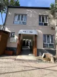 Yuanyuan | Wander · Manlu Courtyard Homestay (Yining Liuxing Street Airport)
