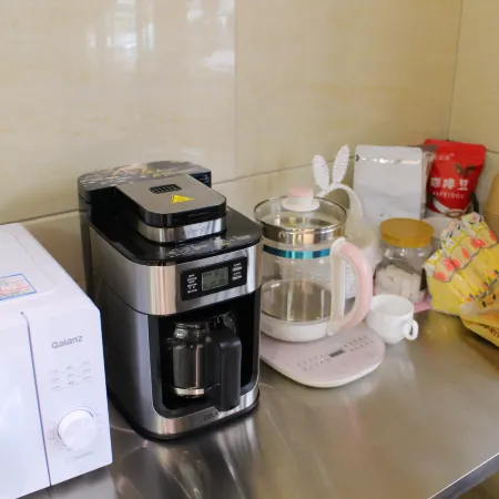 Haitang Hotel (Heihe Railway Street Shop)