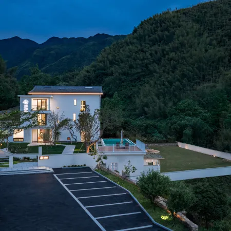 Anji Xiao Qi Zai · CHI INN — Family-Friendly Riverside Retreat (Tianmu Mountain Rafting Branch)