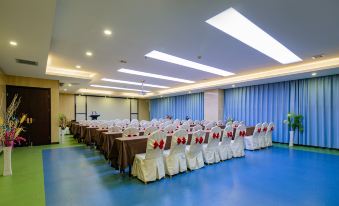 Caring Fere Hotel (Xi'an Library Metro Station)
