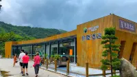Sunbar Treehouse Hotel Các khách sạn ở Hà Châu