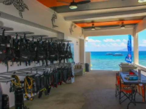 ลาลากูนา วิลล่าส์ โรงแรมในเปอร์โตกาเลรา