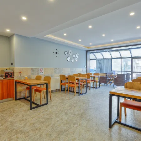 Homeinn Pebble Hotel (Danyang Zhongshan Road Glasses City)