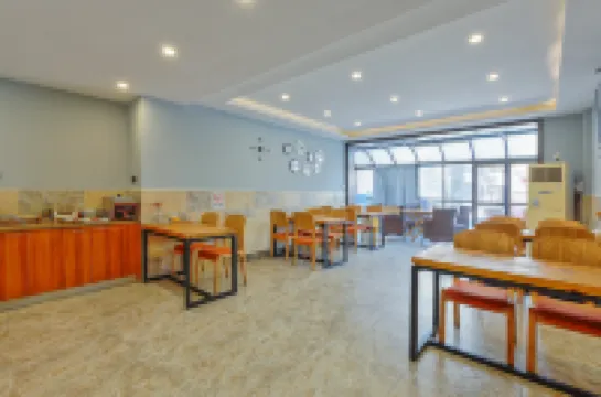 Homeinn Pebble Hotel (Danyang Zhongshan Road Glasses City)