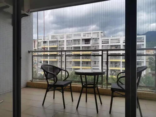 Yunfu Junyi Business Hotel - balcony