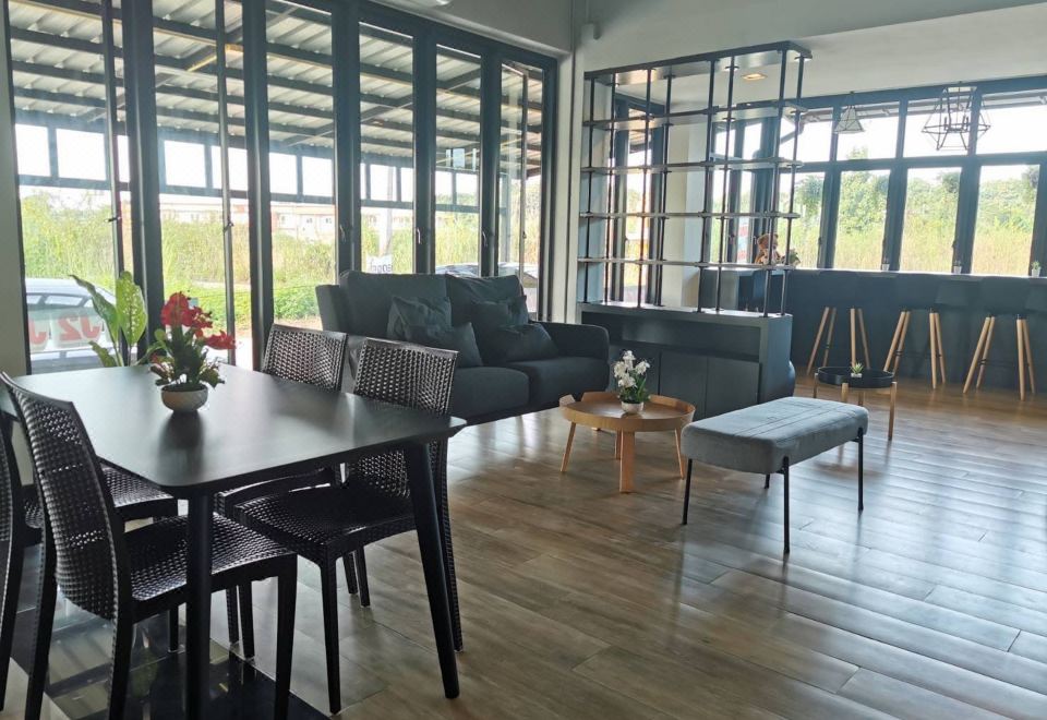 3. J2 레지던스..