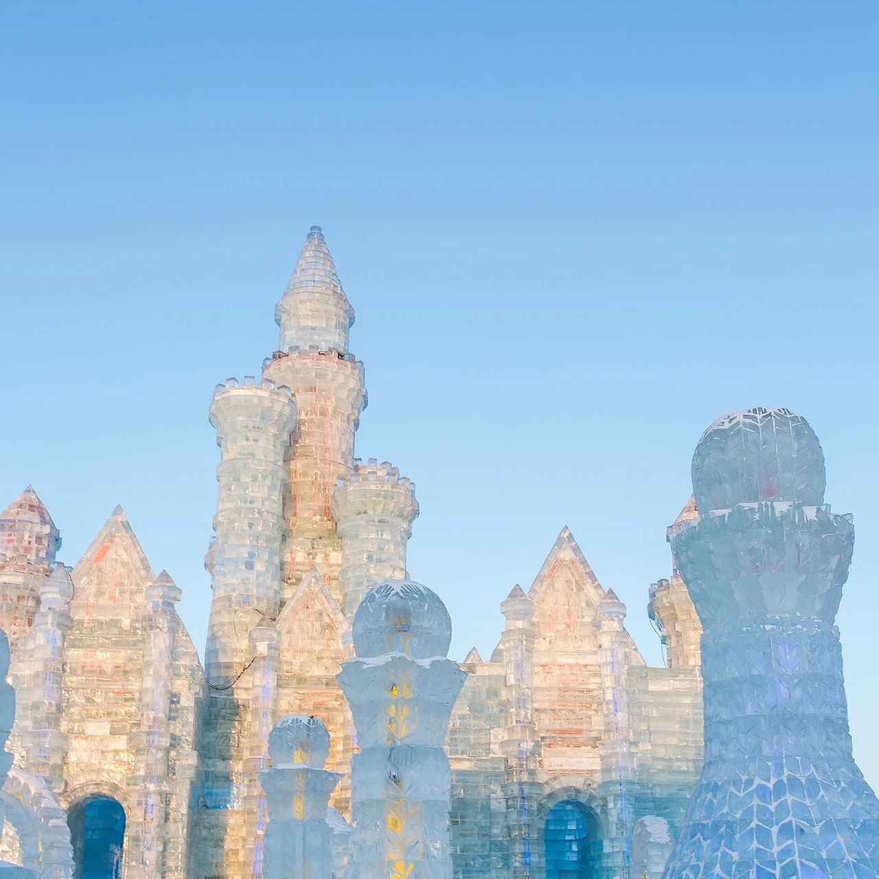 <h1>哈爾濱大劇院附近住宿飯店推薦</h1>