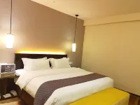 Xing Yi Hai Yu Hotel Hotels near Pingdong Square