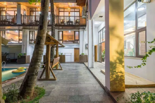 Hanshe Inn (Xishuang Banna Starlight Night Market)