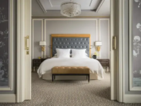 フォーシーズンズ ホテル ジャカルタ ジャカルタのホテル