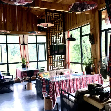 Suining Bana Tribe Art Homestay
