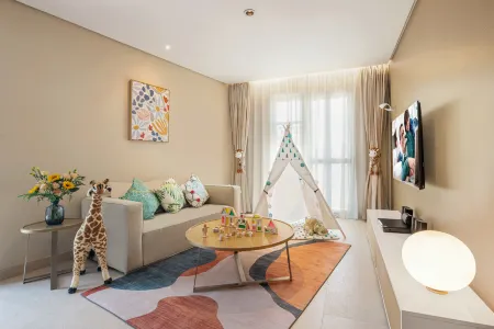 CM+ Serviced Apartment Shenzhen Hillside