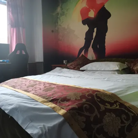 Yulin Colorful Theme Hotel