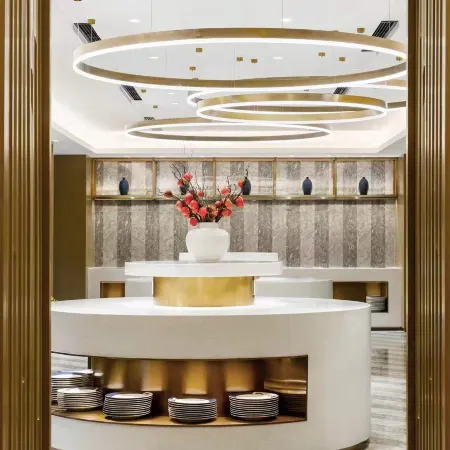 Shanghai Sunshine Hotel (Hongqiao Road Subway Station) Отели рядом с достопримечательностью «Чаннин»