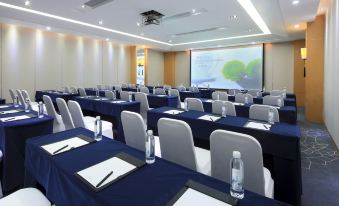 Silver World Garden Hotel
