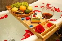 MENG HAI YE ZHEN JIU DIAN