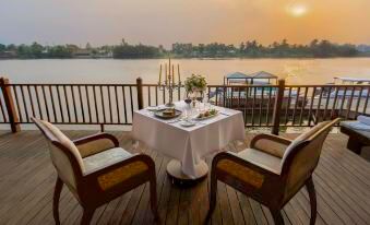 An Lam Retreats Saigon River