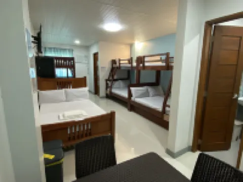 Hip Nautic Beach Resort Powered by Cocotel リアンのホテル