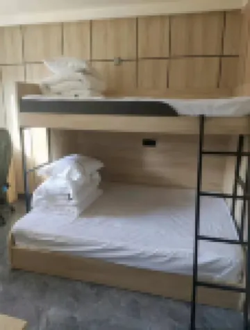 Xi Tianyu E-sports Homestay