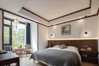 Floral Hotel· Wuyuan Huiyuge Hotel (Wuyuan High-speed Railway Station Shop) - غرفة مطلة على الجبل