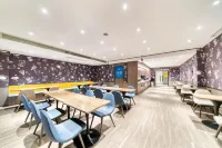 โรงแรมHanTing (วูเยว่พลาซ่า หยูหวน) - พร้อมอาหารเช้า