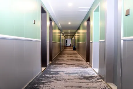 Kunda Hotel (Shizuishan Pedestrian Street) Отели рядом с достопримечательностью «Ningxia Institute of Technology»