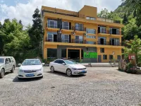 Huaying Yeshenggu Farm Stay