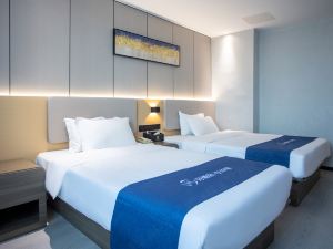 Home Inn Huaxuan Hotel (Hangzhou Linping North Street Pedestrian Street Branch)