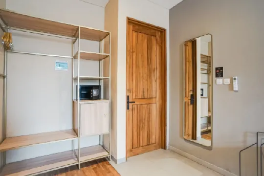 Tanaga CoLiving Отели рядом с достопримечательностью «TSL The Shampoo Lounge»