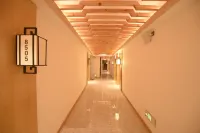 Yuelai River View Hotel (Zhenyuan Ancient City Scenic Area Branch)