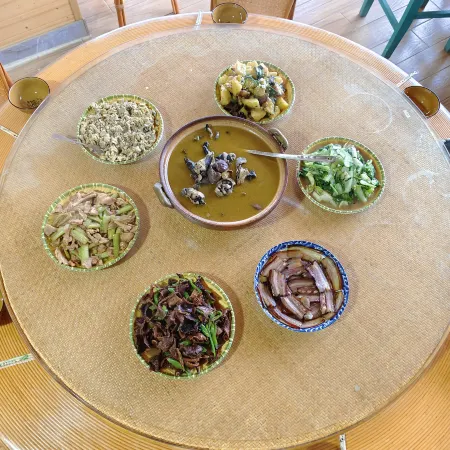 Fugong Old Mdeng Yunjing Yuanshe Homestay