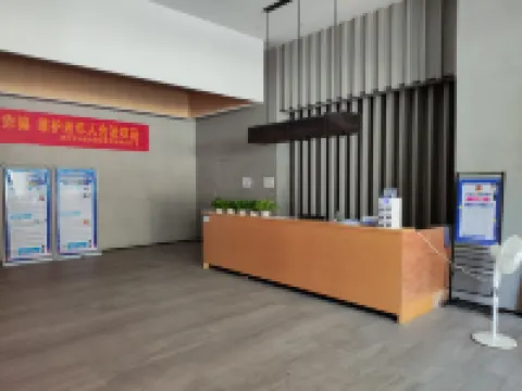 Luming Apartment (Ganzhou Songcheng South Gate Bubugao Square)