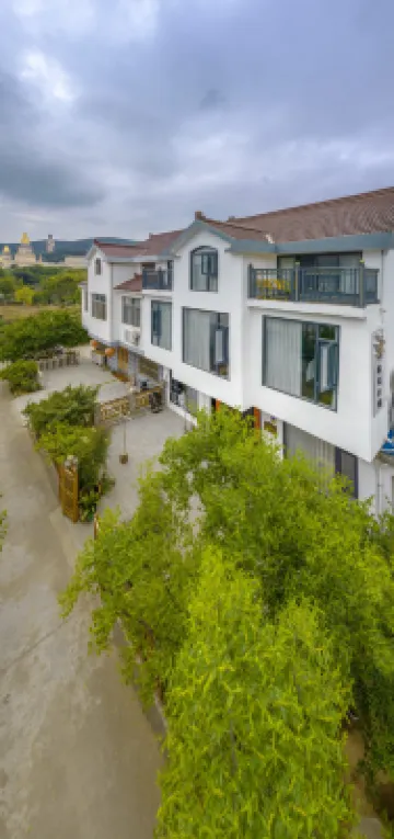 Sunshine Inn Hotels near Lingshan Buddhist Scenic Spot