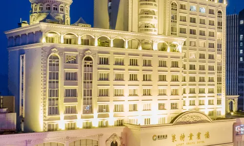 Light Grand Hotel