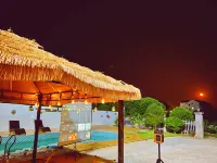 Langshan West Sea Langxi Bieyuan Homestay - Infinity Pools