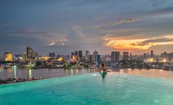 The Peninsula Phnom Penh