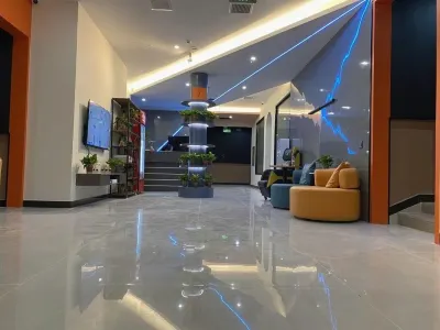 Roman Wisdom E-sports Hotel Отели рядом со станцией Чиби жд вокзал