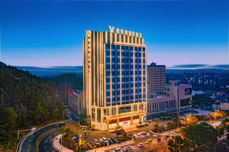 Vienna International Hotel (Jiujiang Pengze Kangyang Branch) Отели в г. Пэнцзе