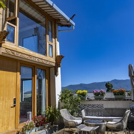 Zen Holiday Inn (Lijiang Ancient City Sifang Street) Отели рядом с достопримечательностью «Павильон Вангу»