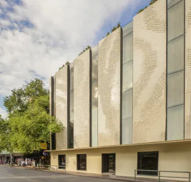 The Gravitique Hotel Khaosan Hotels near Banglamphu