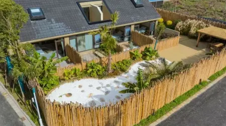 UniFarm JiuShe Отели рядом с достопримечательностью «Shanghai Industry and Commerce Foreign Language College South Campus»