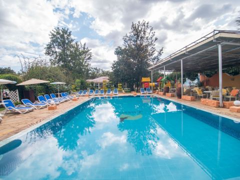 Falcon Heights Hotel