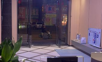 Yiyuan Julong Hotel - Housity