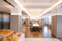 昆明站北廣場亞朵酒店 - 露台