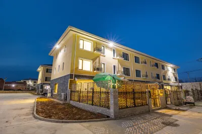 Fanhua Honey Valley Homestay White Dragon Pool 호텔