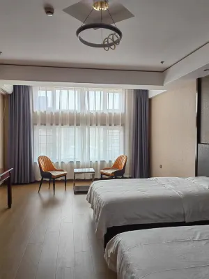 Uxin Banner Hongpu Zhongtian Holiday Homestay