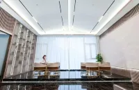 Taizhou Grand Hotel (Jiaxing South Lake Railway Station)