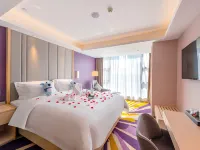 Lavande Hotel (Foshan Gaoming Yingxin Plaza) Hotels near Alice in Wonderland Flower Sea