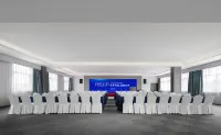 Four Seasons Yijing Hotel (Jinhua High-speed Railway Station Yintai City Branch) - Business