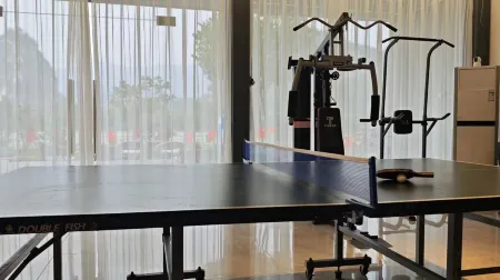 Zhaoqing See U Lakeside B&B Отели рядом с достопримечательностью «Qixingyan Archway Square»